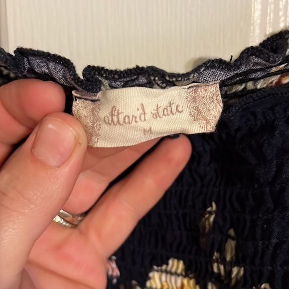 Altar’d state dress - Picture 2 of 4